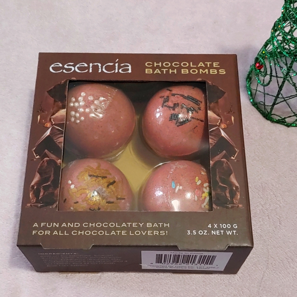 essencía Chocolate Bath Bombs
